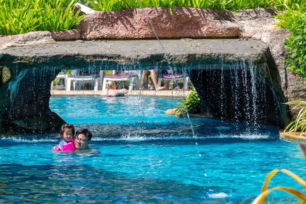 Thavorn Palm Beach Resort Phuket - 28