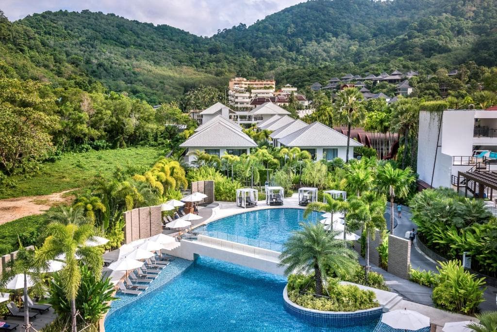 Holiday Inn Phuket Karon Beach Resort - 20