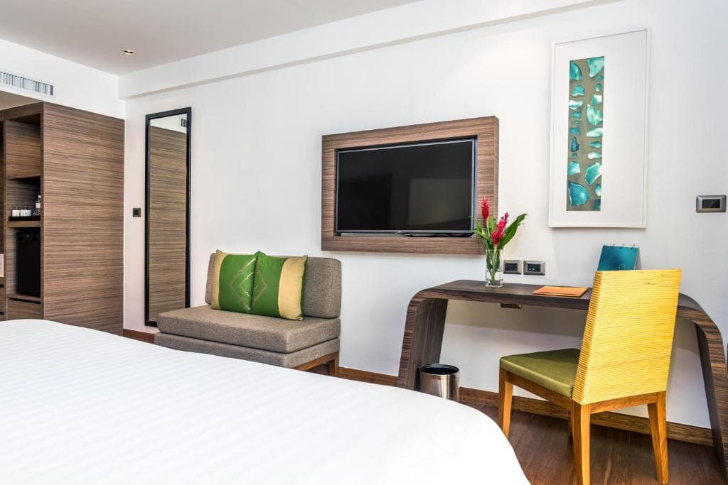 Holiday Inn Phuket Karon Beach Resort - 18