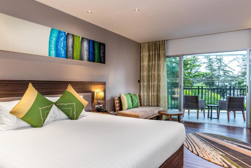 Holiday Inn Phuket Karon Beach Resort - 16