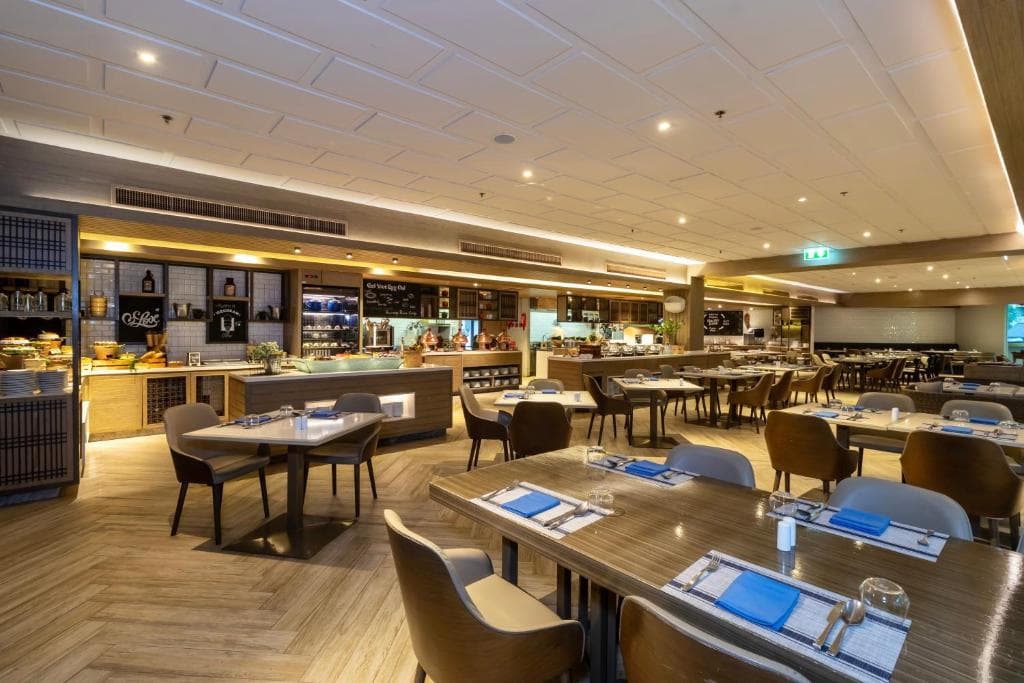 Phuket Marriott Resort & Spa (ex. Merlin Beach) - 19