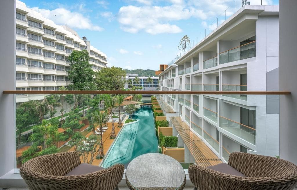 Hotel Andaman Embrace Patong - 5