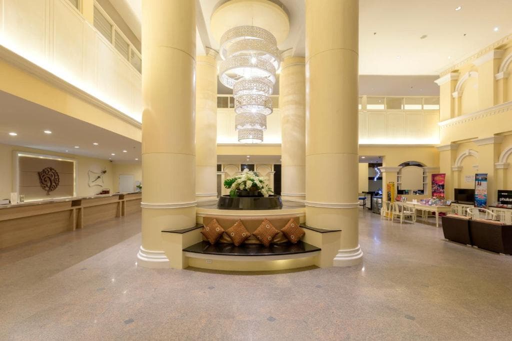 Hotel Andaman Embrace Patong - 32