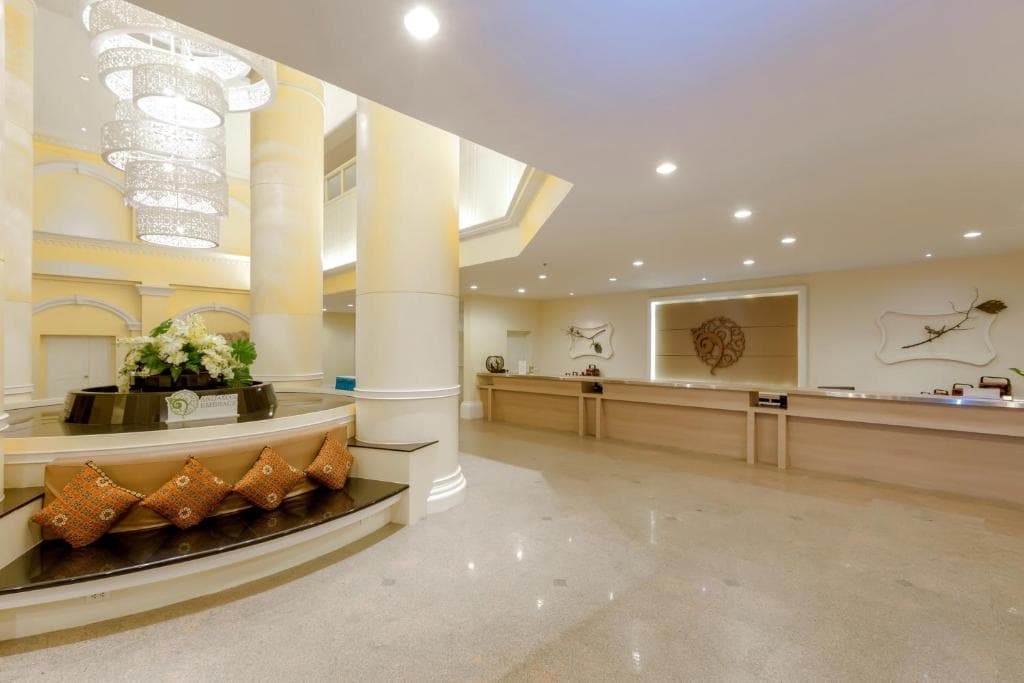 Hotel Andaman Embrace Patong - 33