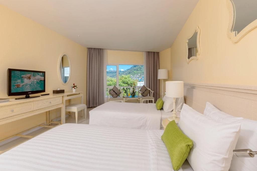 Hotel Andaman Embrace Patong - 19