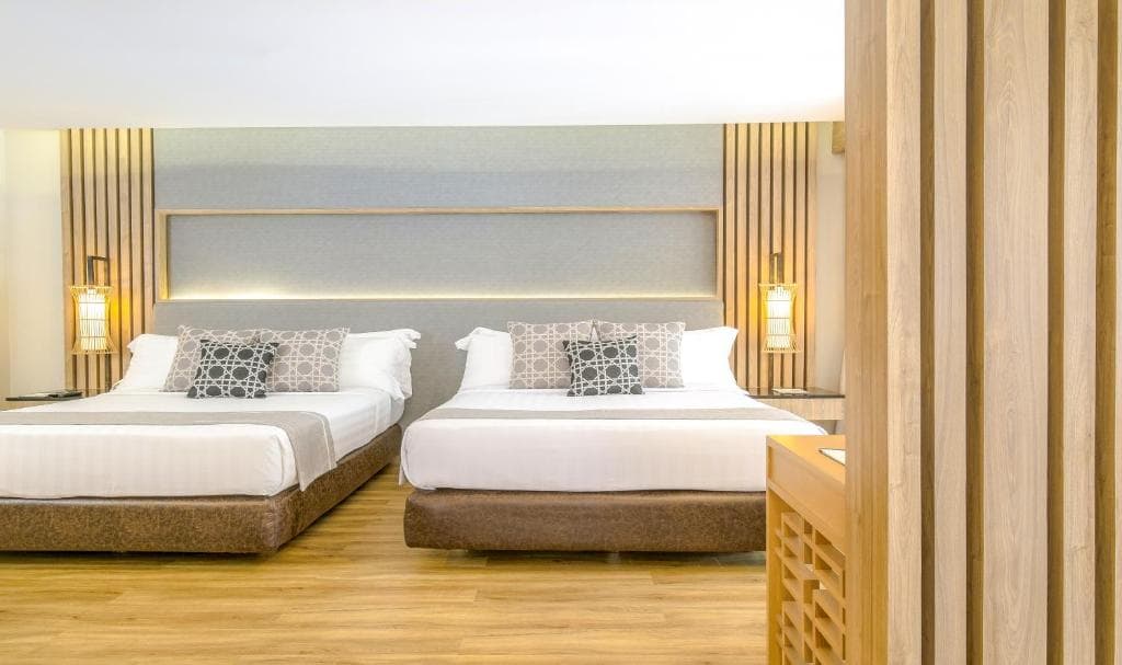 Phuket Graceland Resort and Spa - 36