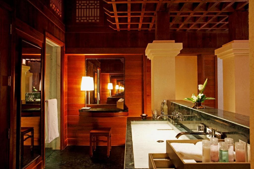 Centara Grand Beach Resort Phuket - 4