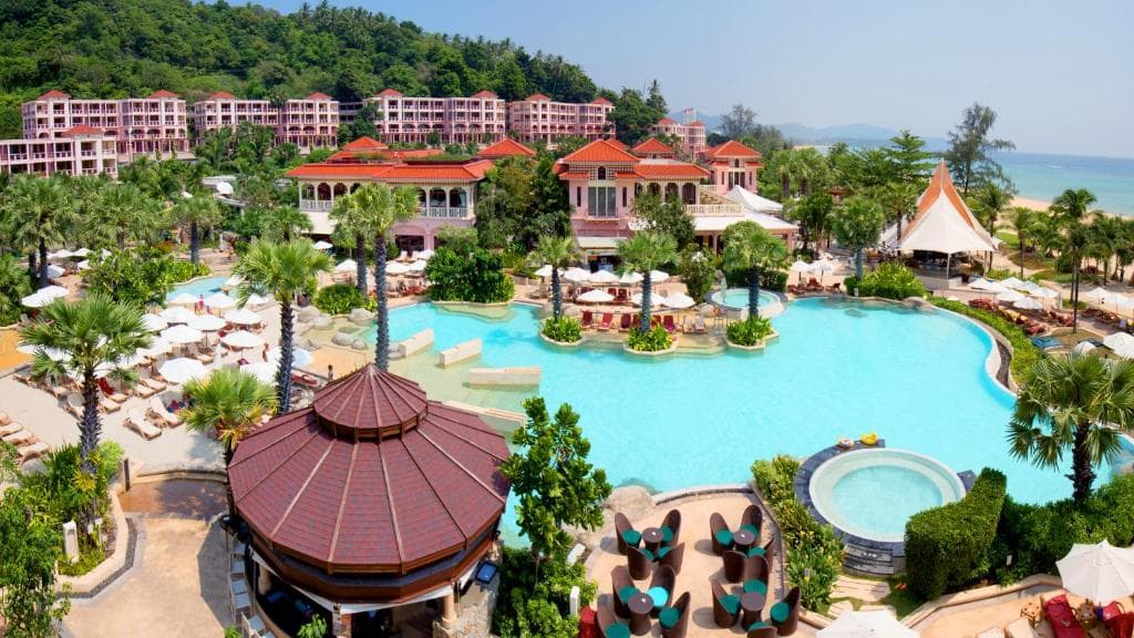 Centara Grand Beach Resort Phuket - 45