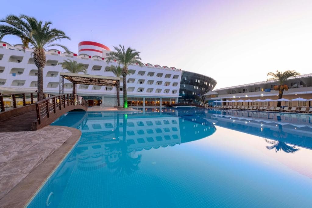 TRANSATLANTIK HOTEL & SPA - 14