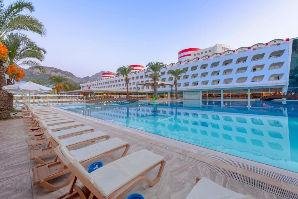 TRANSATLANTIK HOTEL & SPA - 7