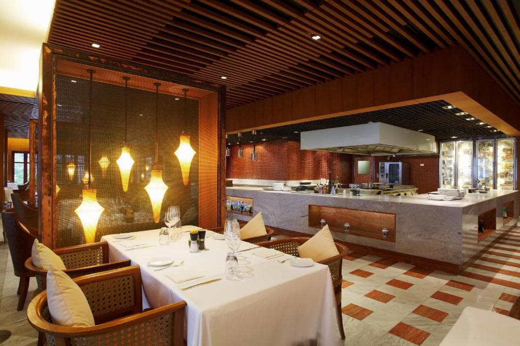 Centara Grand Beach Resort Phuket - 32