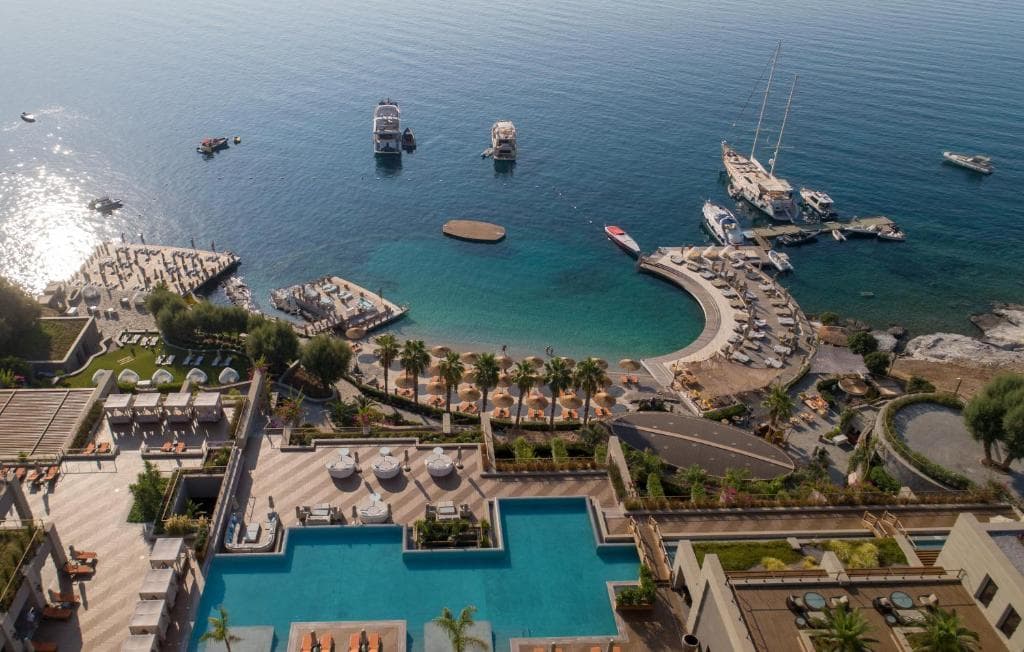 Caresse a Luxury Collection Resort & Spa - 12