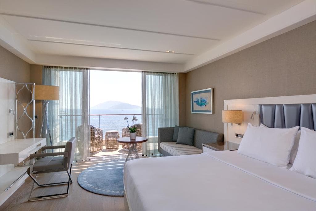 Caresse a Luxury Collection Resort & Spa - 8