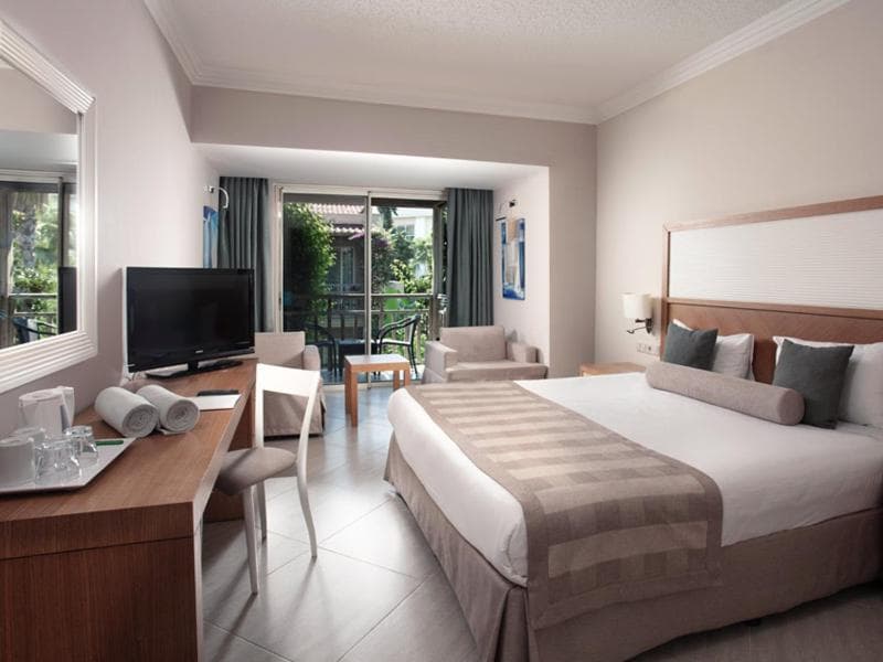 Paloma Oceana Resort - 10