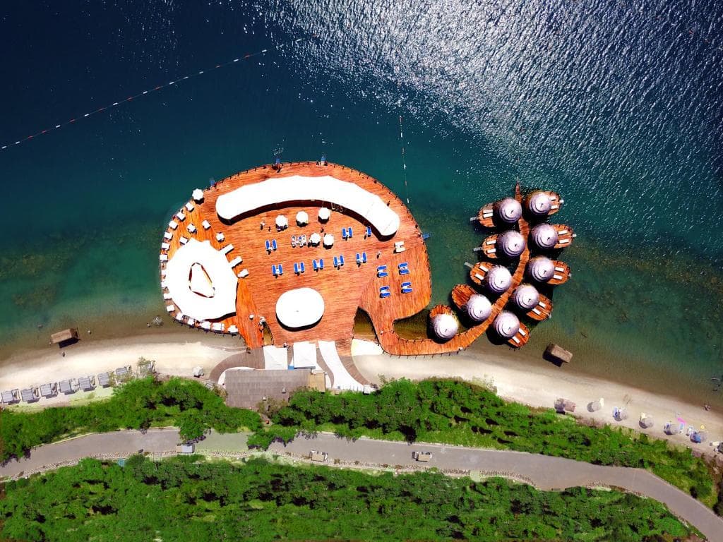 La Blanche Island Resort - 8