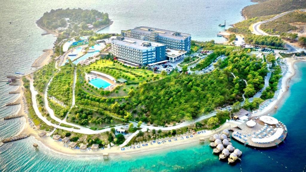 La Blanche Island Resort - 7