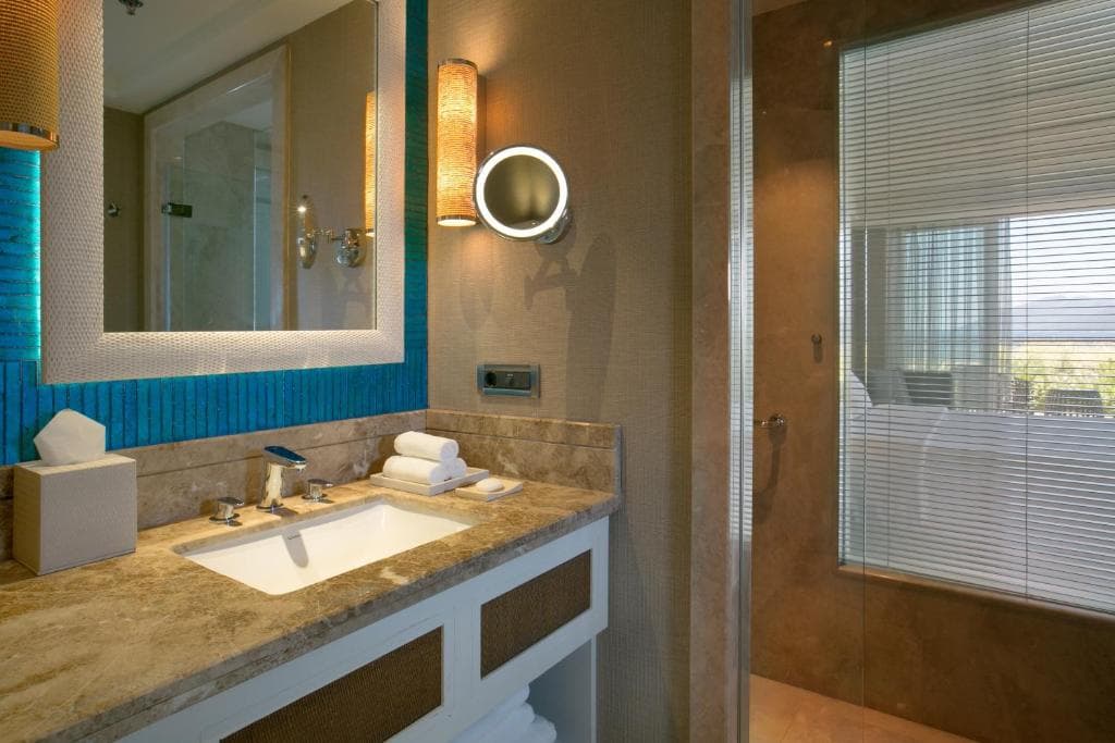 Caresse a Luxury Collection Resort & Spa - 4