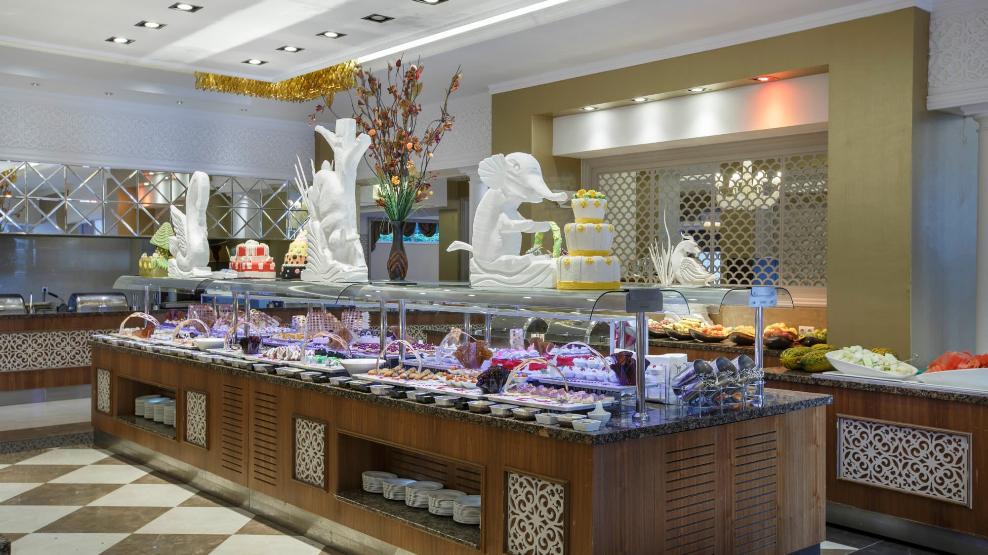 Side Crown Serenity Hotel - 7