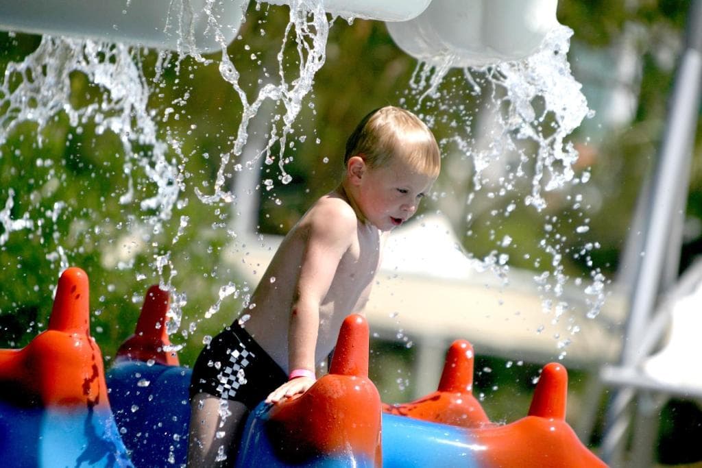 Pine Bay Holiday Resort - 4