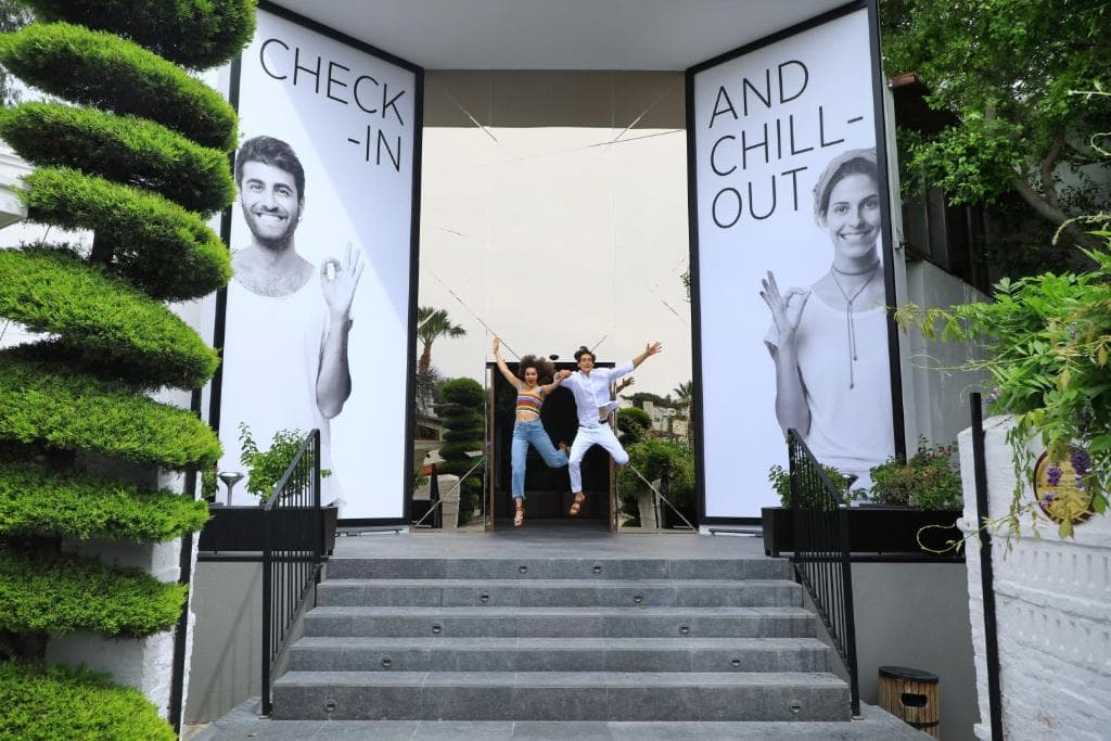 Very Chic Hotel - 28