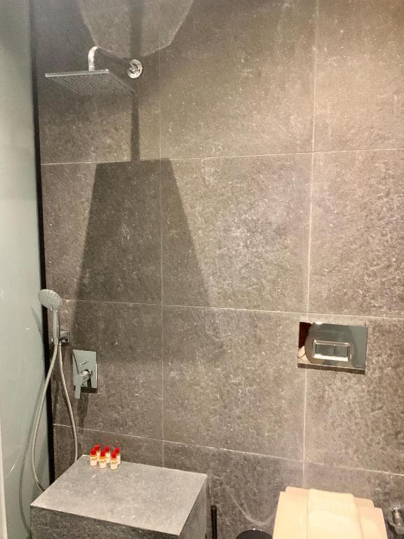 Very Chic Hotel - 21
