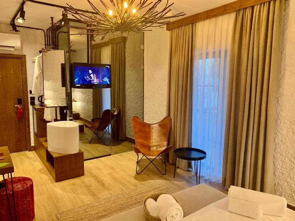 Very Chic Hotel - 27