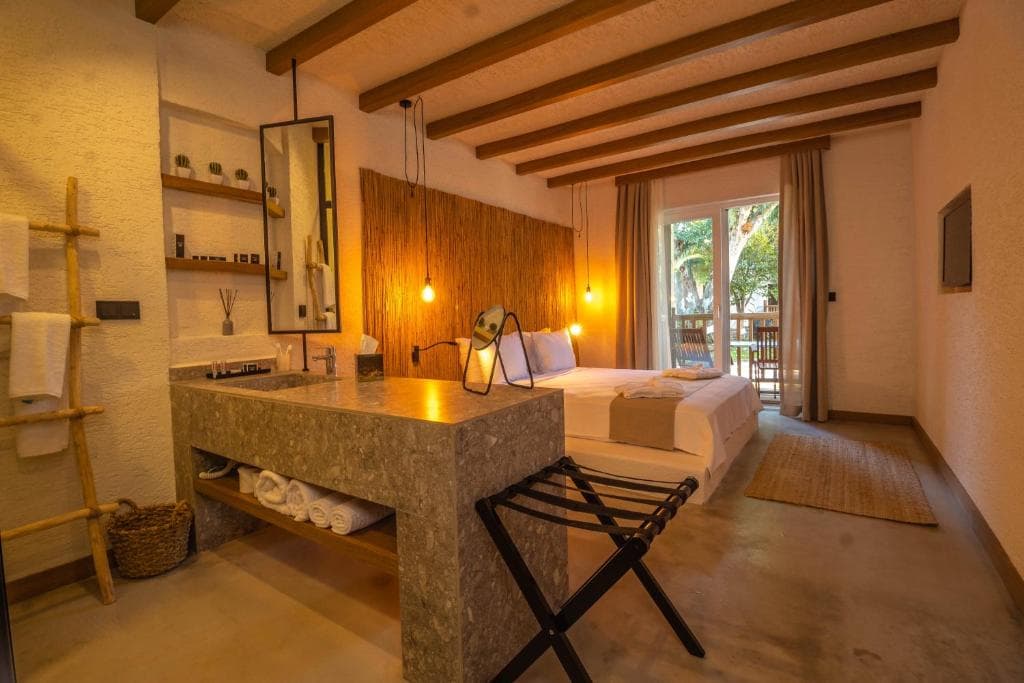Very Chic Hotel - 18