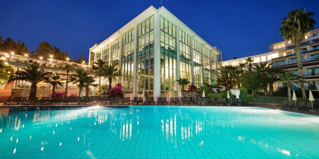 Pine Bay Holiday Resort - 11