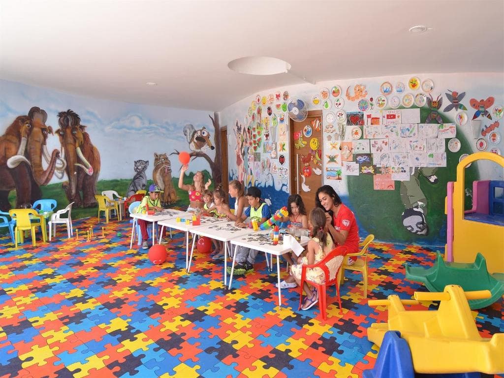 Hotel Grand Blue Sky - 42