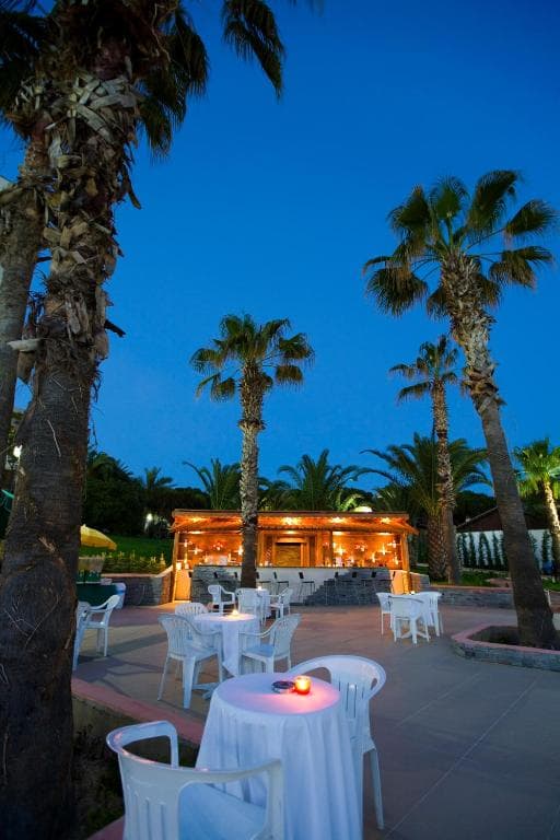 Fantasia Deluxe Hotel Kusadasi - 34