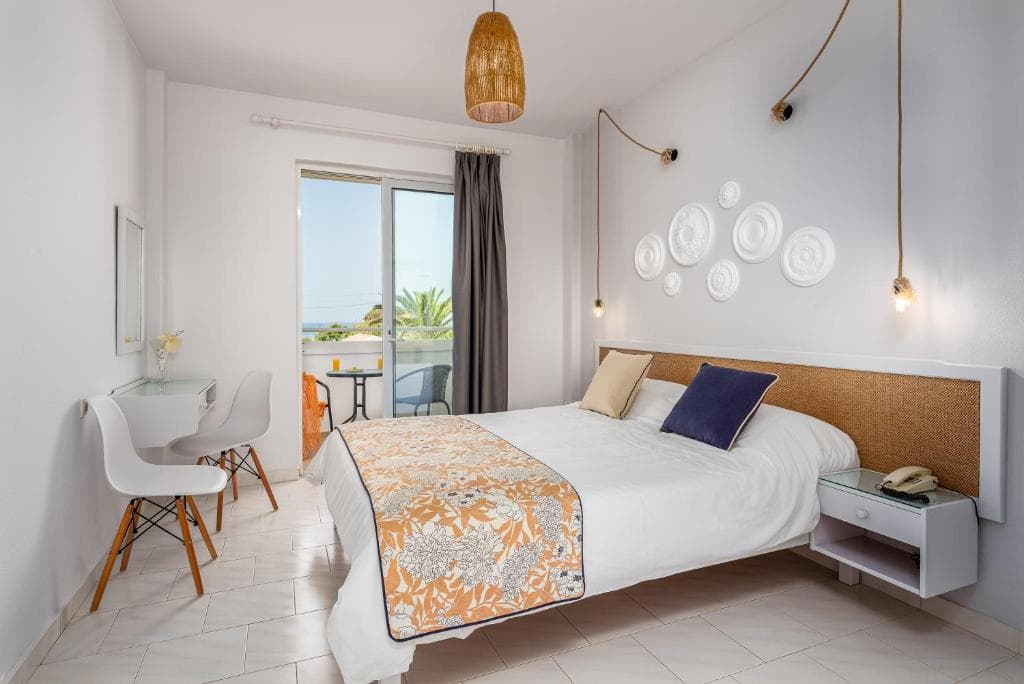 Mrs. Chryssana Beach - 39