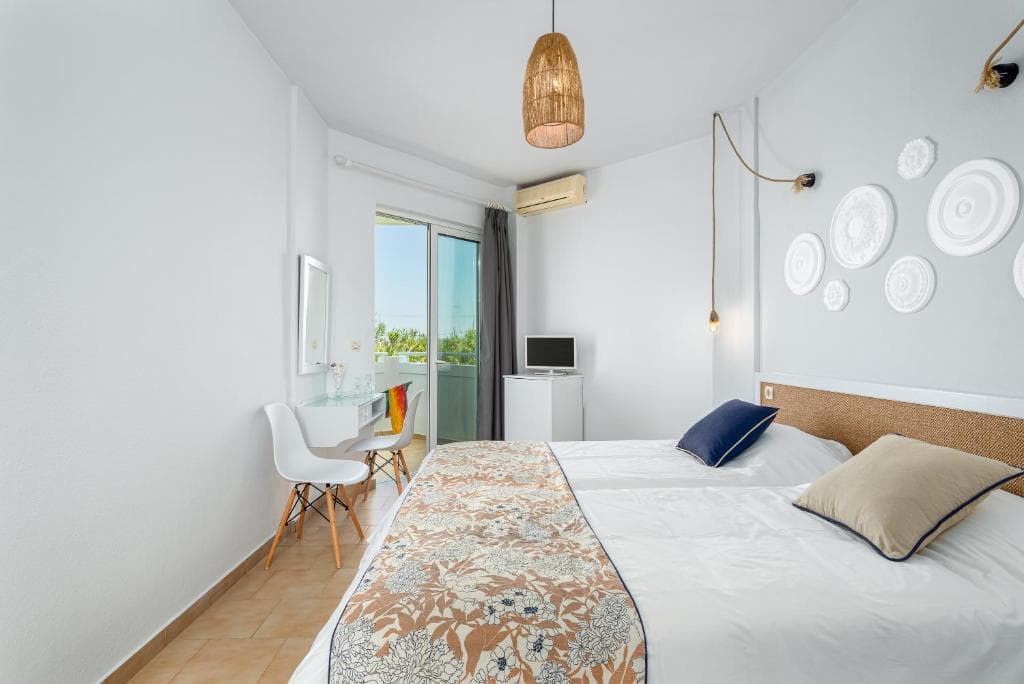 Mrs. Chryssana Beach - 45