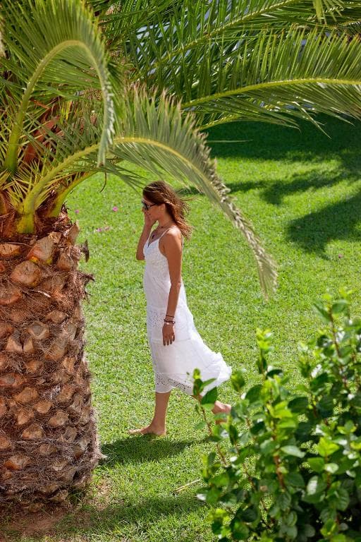 Mrs. Chryssana Beach - 21