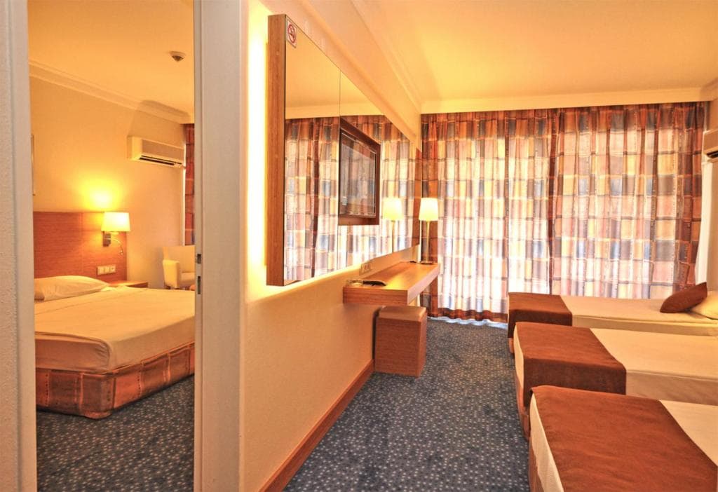 Charter Kusadasi - HOTEL GRAND EFE - 9