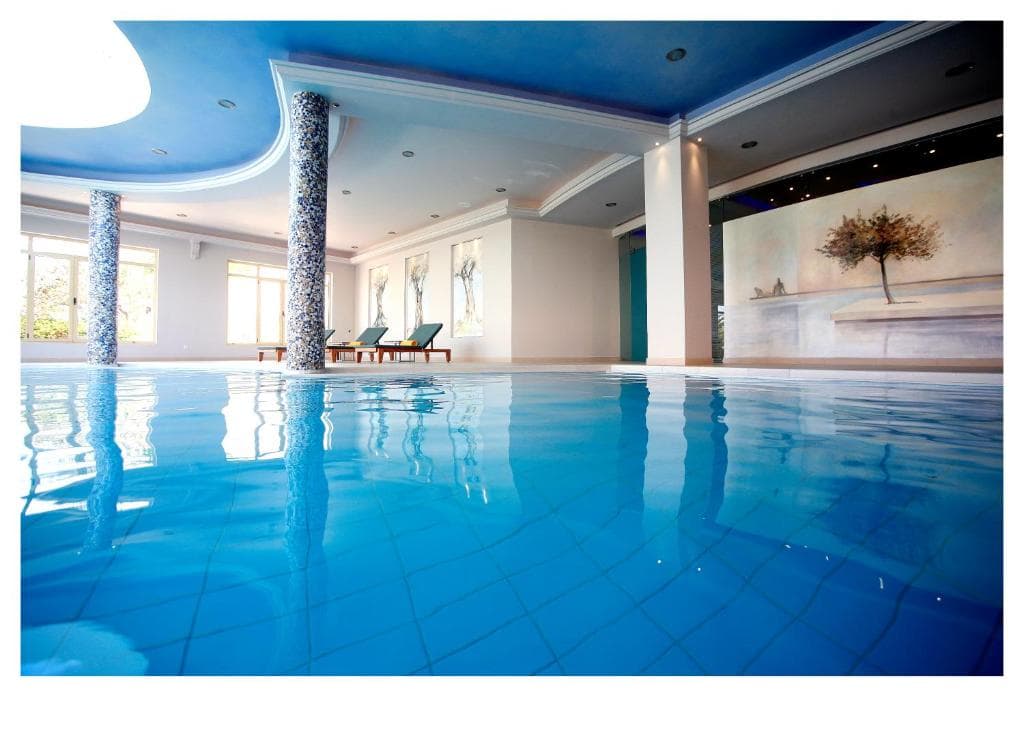 Pilot Beach Resort - 30