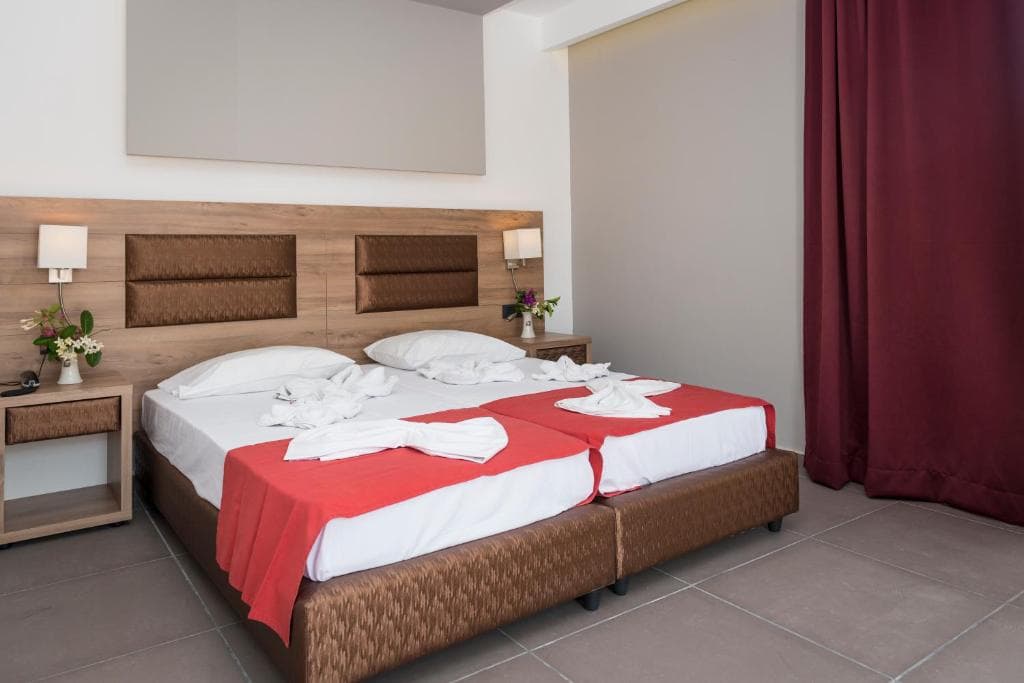 Porto Plazza Hotel (Adults Only) - 10