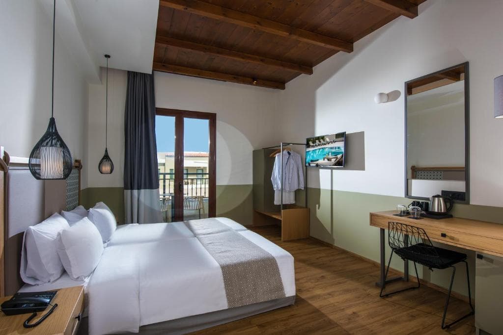Petousis Hotel and Suites - 37