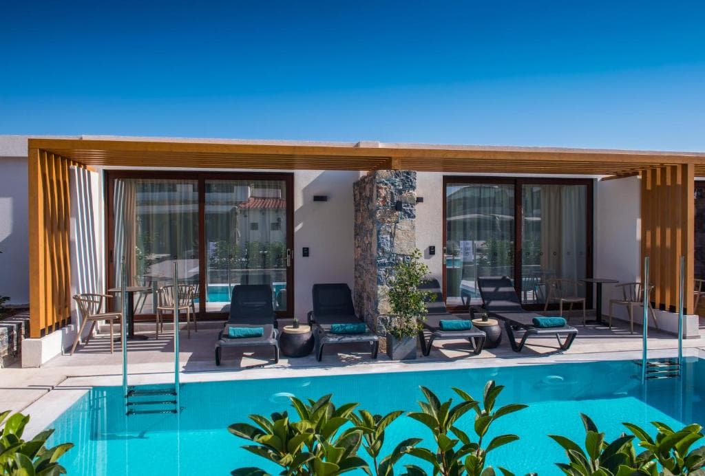 Petousis Hotel and Suites - 14