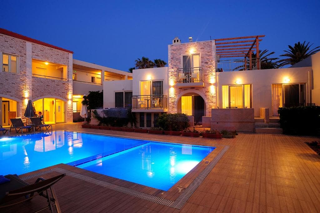 Maravel Star Art Hotel - 1