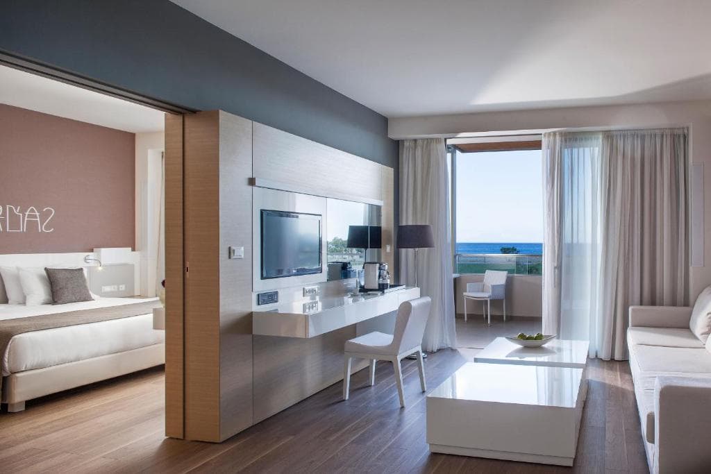 Avra Imperial Hotel - 8