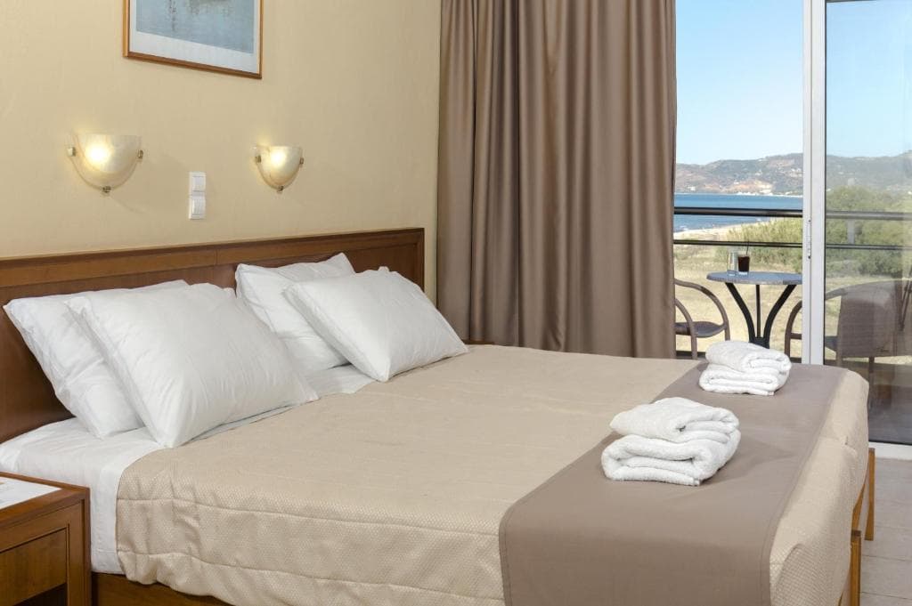 Sunny Bay Hotel - 35