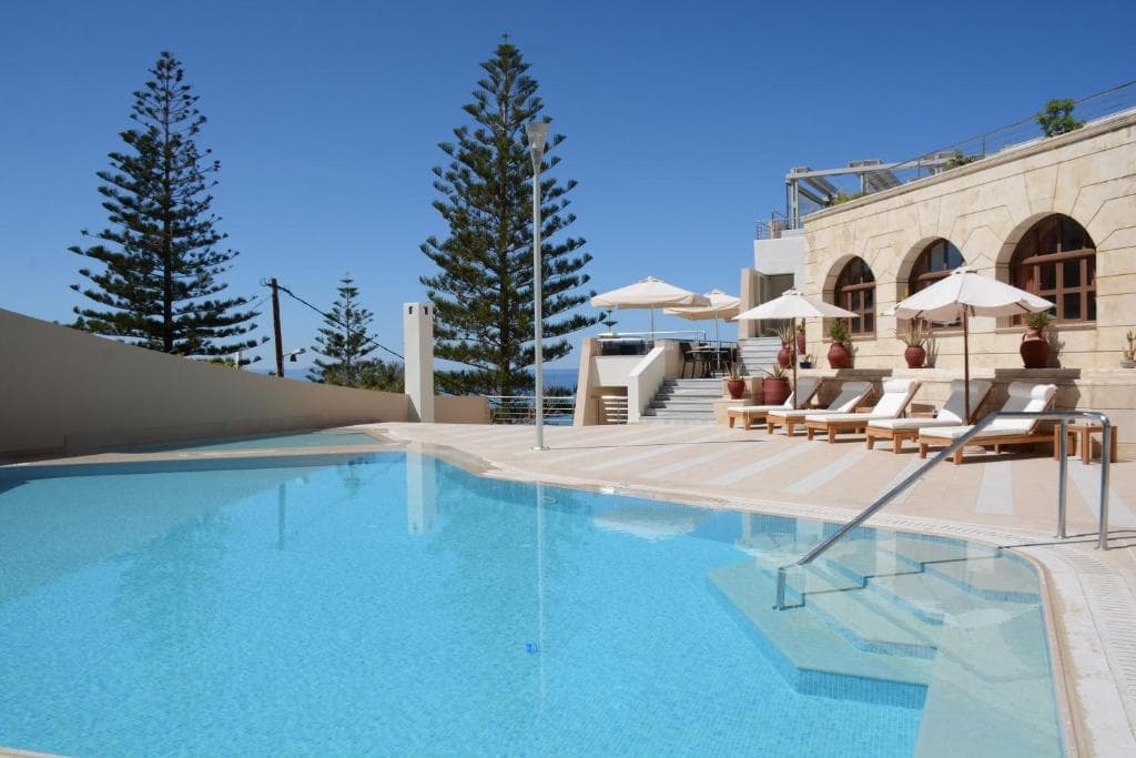 Macaris Suites & Spa - 5