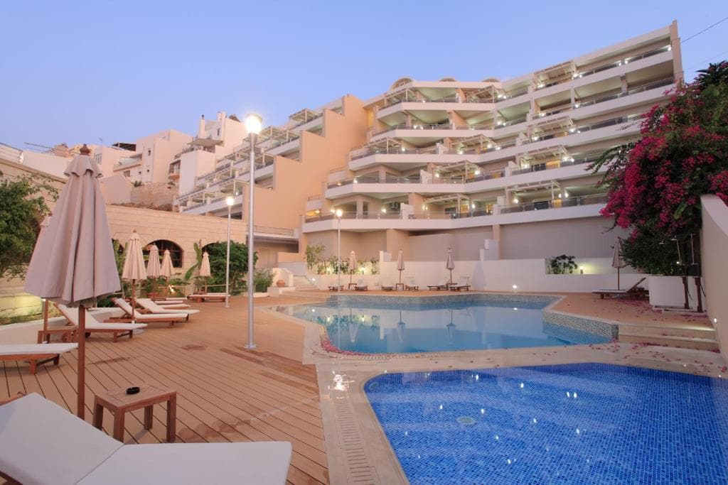 Macaris Suites & Spa - 1