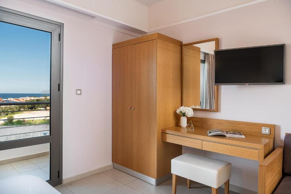 Porto Platanias Village Resort - 28