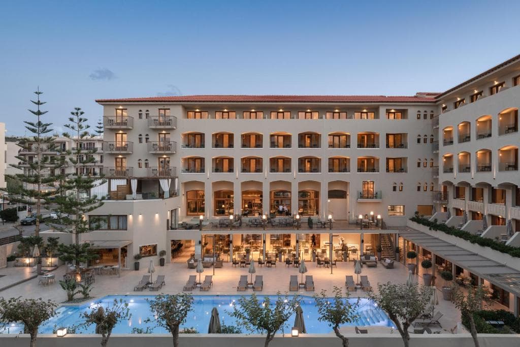 Theartemis Palace - 1
