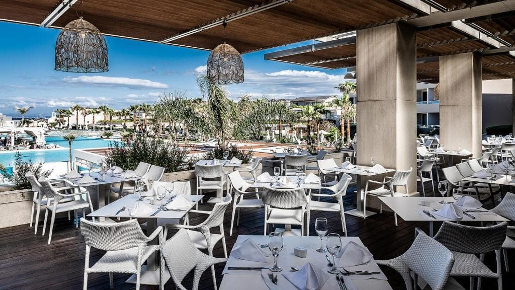 Avra Imperial Hotel - 9