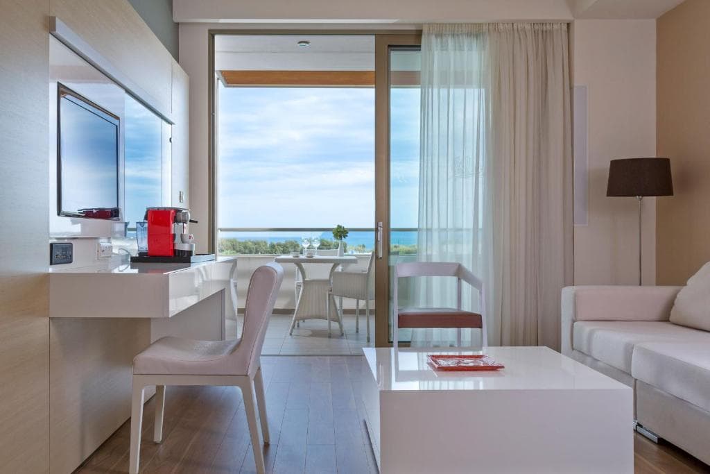 Avra Imperial Hotel - 2