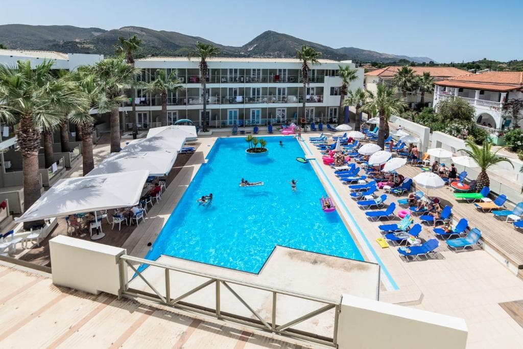 Cameo Beach Resort - 1