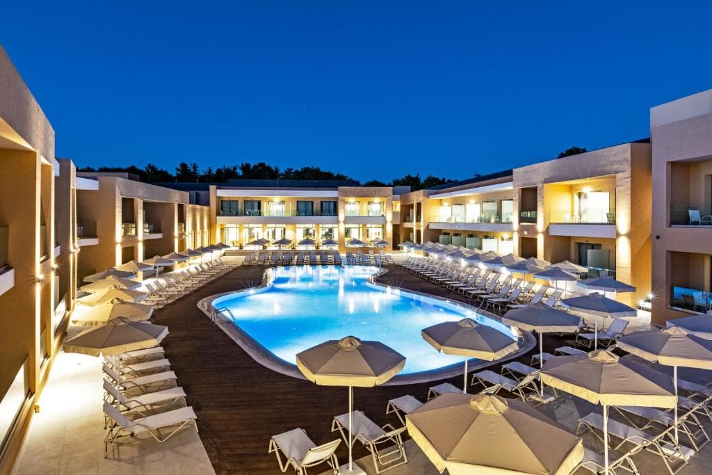 White Olive Elite Hotel - 1