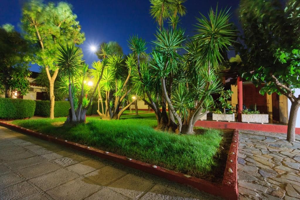 Alykes Park Bungalows & Apts - 1